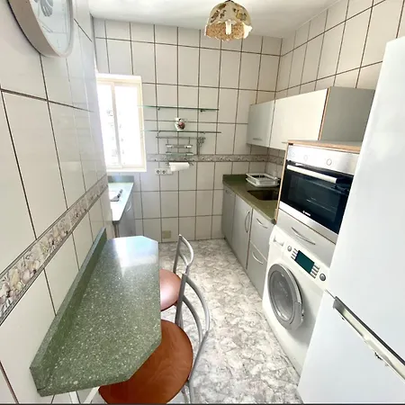 Centro Con Piscina 马尔韦利亚